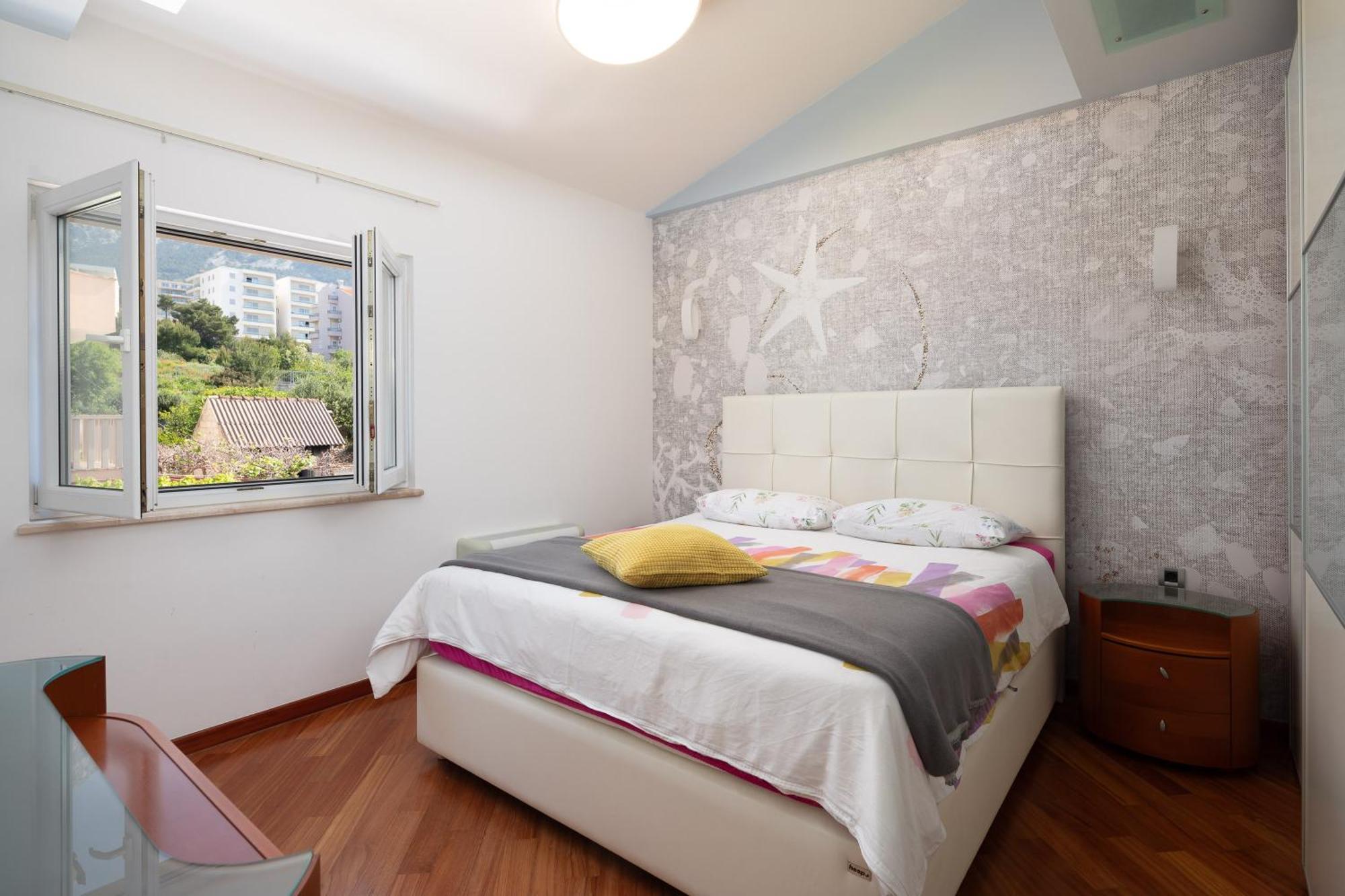 Brkic Apartments With Private Parking Makarska Exterior foto