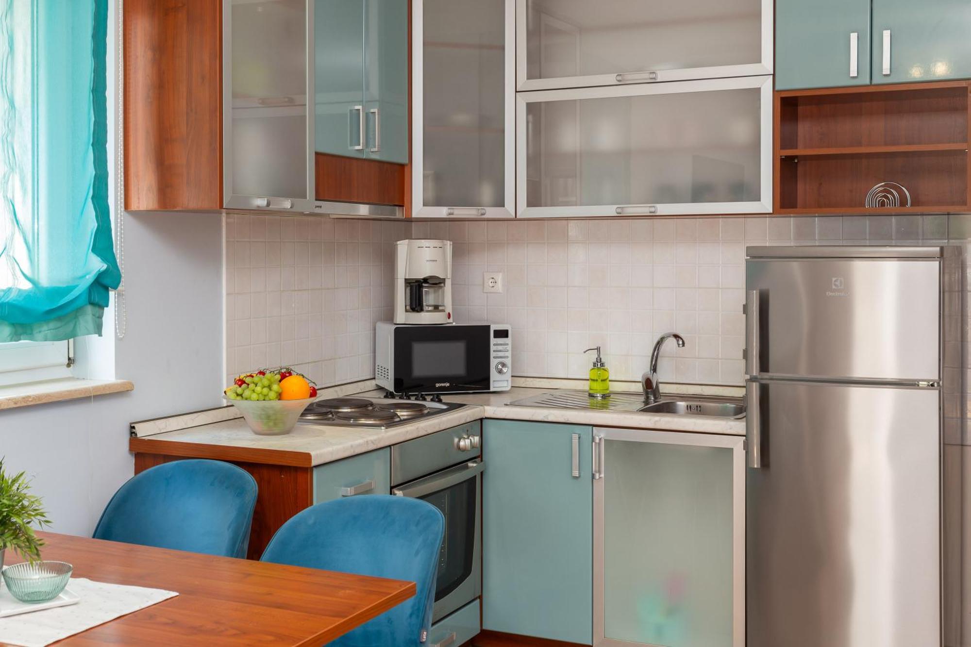 Brkic Apartments With Private Parking Makarska Zimmer foto