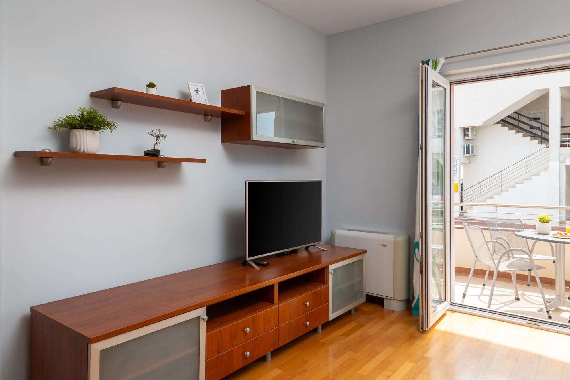 Brkic Apartments With Private Parking Makarska Zimmer foto